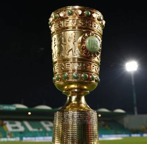 Juli mit platzhaltern für die teilnehmer aus den landesverbänden. Fußball-DFB-Pokal: Erste Runde im DFB-Pokal: Auslosung am 15. Juni - WELT