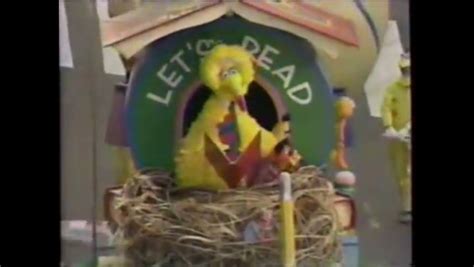 Big Bird With Bert And Ernie In Big Bird S Nest On The Sesame Street Float From The Macy S