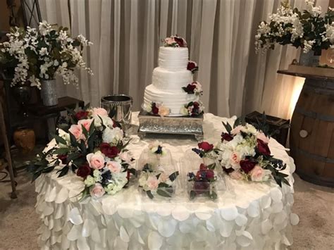 We've been making delightful cakes for couples in the lafayette, la area since opening our bakery in 2010. Lafayette Florist Posies By Paulie In Louisiana | Magnolia ...