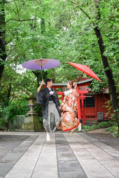 コロナで結婚写真の時期を悩んでいませんか？緑がキレイなこの季節にお外での撮影がとっても人気です♪ 熊谷市の写真スタジオ・フォトスタジオ