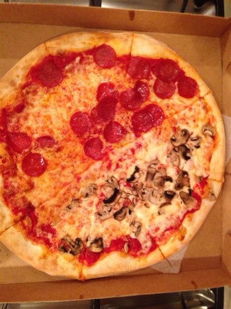 Two Cousins Pizza 42 Reviews Pizza 7460 Lancaster Pike Hockessin
