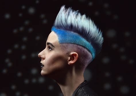 25 Bold And Chic Mohawk Hairstyles For Women Hairdo Hairstyle