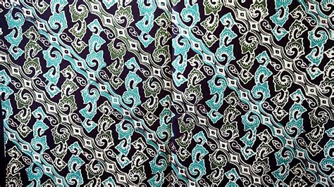 Motif Priyangan Tasik Animated Dragon Wax Resist Batik Dress