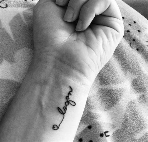 Pin By M On Tattooss Name Tattoos On Wrist Name Tattoos For Moms