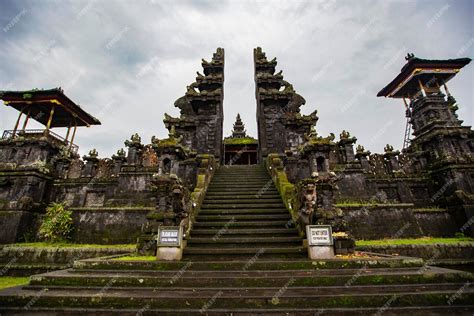 Premium Photo Monastery Complex Pura Besakih Temple Traditional