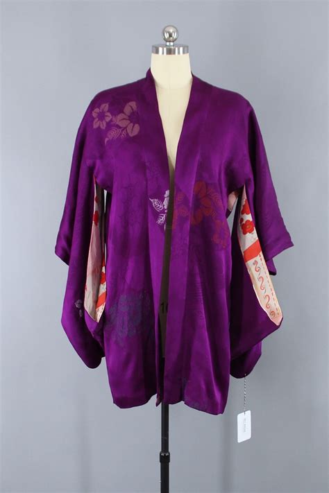 1930s Vintage Haori Kimono Jacket Cardigan Magenta Purple Urushi Emb