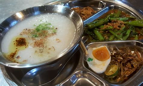 Makanan ini merupakan sebutan untuk makanan yang berasal dari berbagai negara, di antaranya ada india, china, jepang, korea, serta daerah asia tenggara seperti indonesia. OUR WONDERFUL SIMPLE LIFE: Makan Malam Sedap di Uncle Jai ...