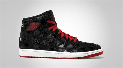Nike launched a unique air jordan 1 retro colorway as part of their equality campaign. Air Jordan Retro 1 Hi: two new colorways exclusive to ...