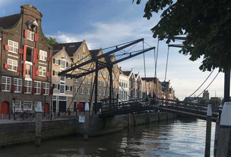 Dordrecht Walking Tour: de oudste stad van Nederland | GetYourGuide