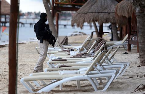 Cancun Beach Shootout Between Alleged Cartels Sends Guests Scrambling