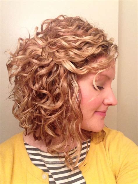 get an inverted bob haircut for curly hair