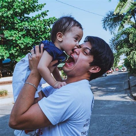 Look Former Hashtag Jon Lucas Bilang Isang Ama Ni Baby Brycen