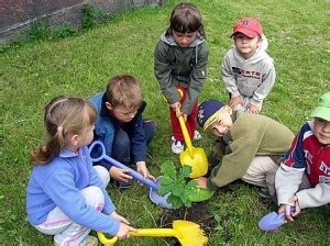 Momjunction brings you several such learning games for kids. Volunteer Ideas for 5 Different Age Groups ...