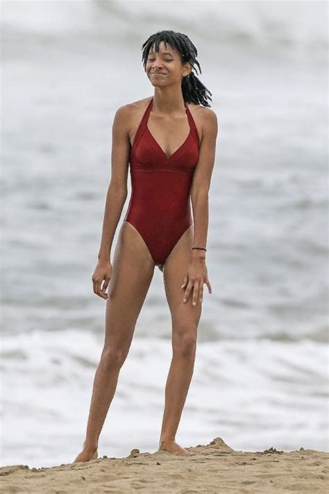Willow Smith In Bikini At A Beach In Hawaii Pics Xhamster