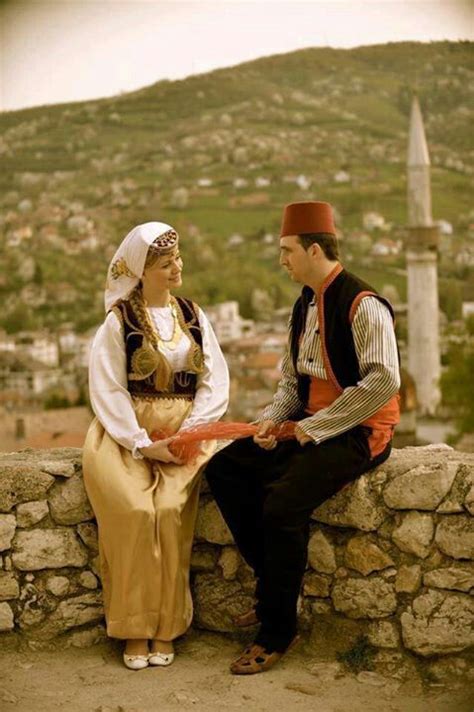 Bosna And Herzegovina Bosnien Mode Outfits Bosnien Und Herzegowina
