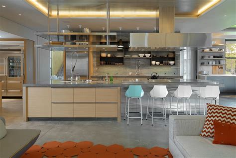 Some are designed to go over a range cook top, while others are counter top models that can be a tight fit in most of the major small kitchen appliance brands are available in a variety of different styles, each designed to best suit a customers' specific cooking needs. Luxury And Travel Hub: Best Kitchen Appliances 2016