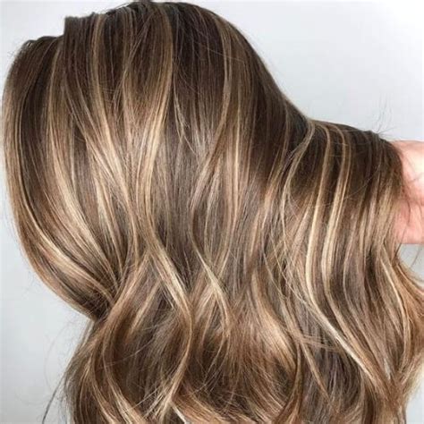 While highlights are created using bleach light brown lowlights with hints of gold will brighten up dull hair and balance out a neutral complexion. 50 Creative Highlights and Lowlights Ideas for You - My ...
