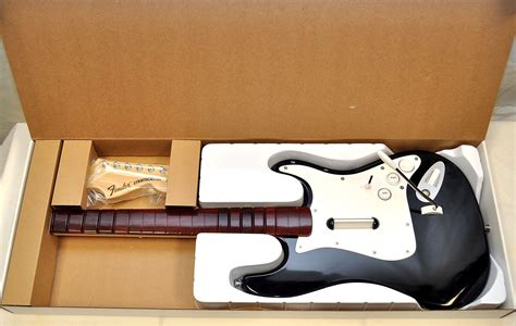 Rock Band 3 Wireless Fender Stratocaster Guitar Controller For Xbox 360