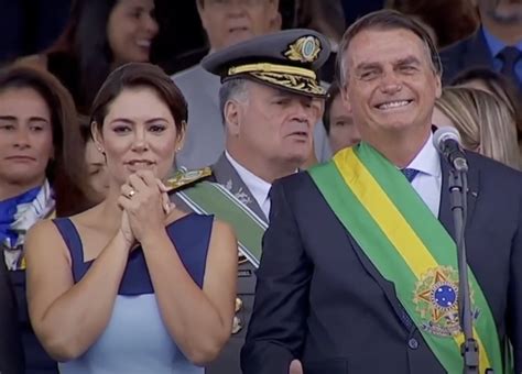 Brasil Michelle Bolsonaro Y La Díficil Tarea De Atraer Al Electorado Femenino