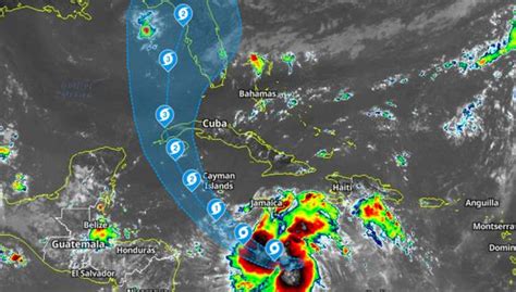 Huracán Ian Cuba ve en el ciclón un peligro potencial para su