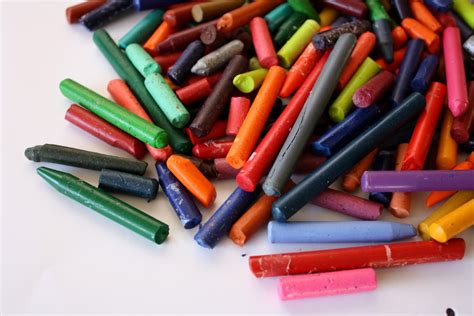A Homemaker's Journal: upcycled heart crayons