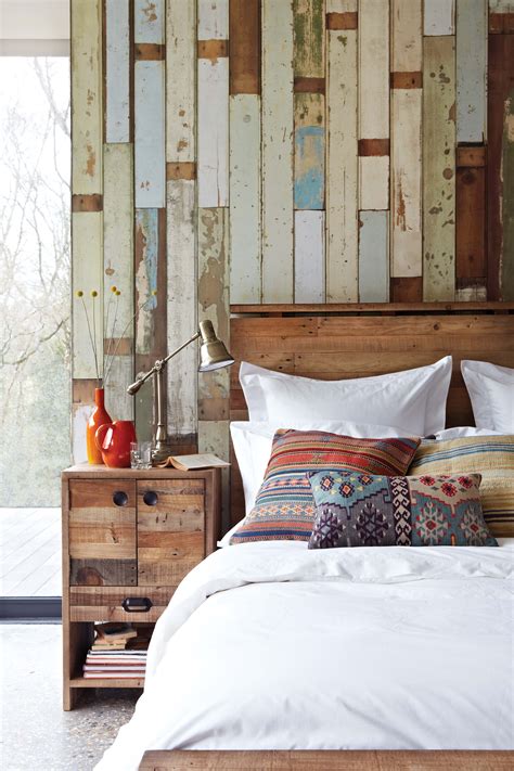 22 Wood Wallpaper Design Ideas