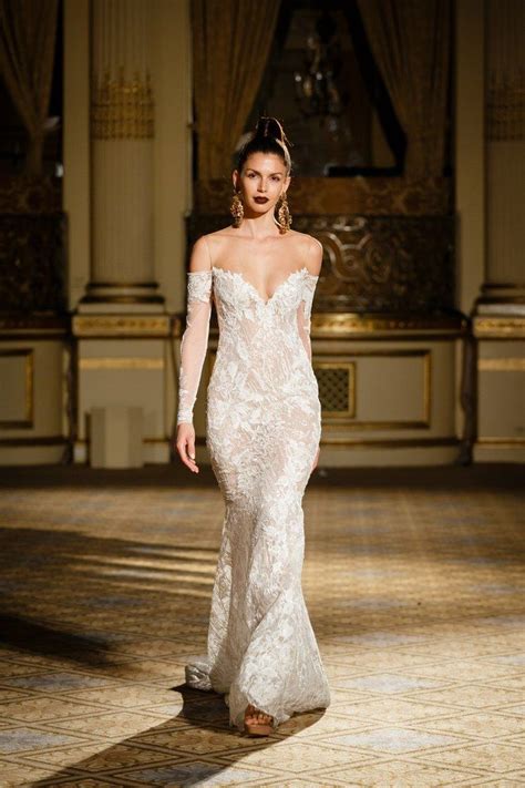 27 Brand New Wedding Dresses For The Bride Who Wants To Show Some Skin