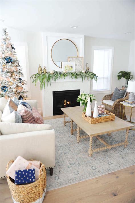 31 Dazzling Christmas Living Room Decor Ideas Winter Living Room