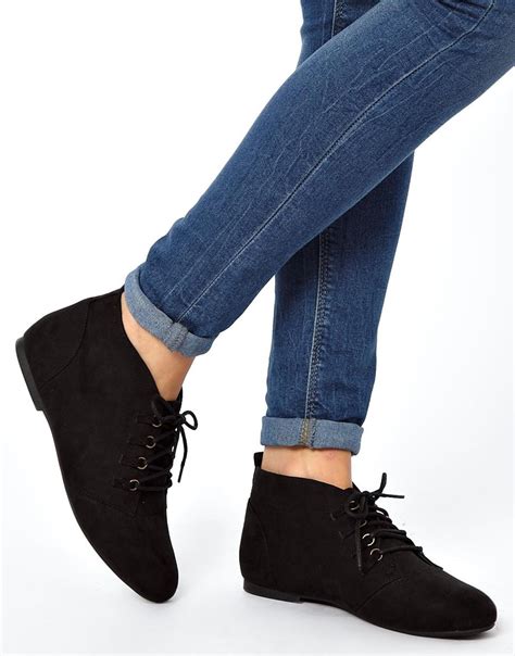 flat ankle boots for women