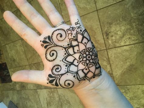 Henna Modern Ink Body Art