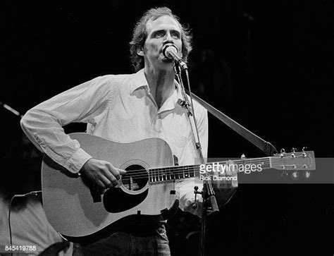 Singersongwriter James Taylor Performs At The Atlanta Civic Center
