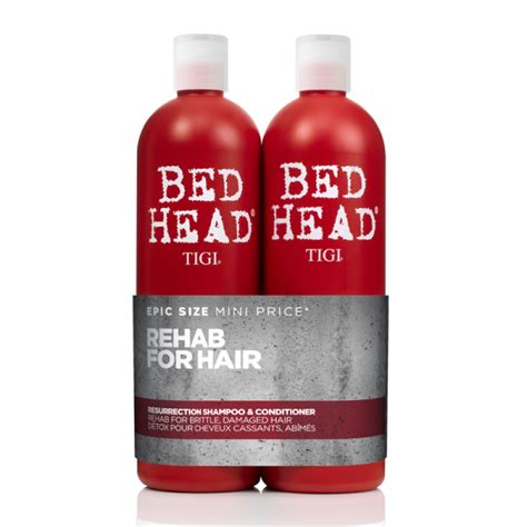 Ухаживающий и восстанавливающий шампунь для волос TIGI Bed Head Urban