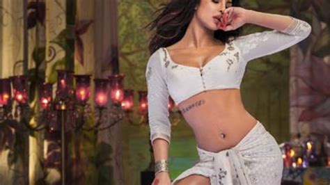 priyanka chopra voted sexiest asian woman in uk പ്രിയങ്ക ചോപ്ര മൂന്നാം തവണയും ഏഷ്യയിലെ സെക്