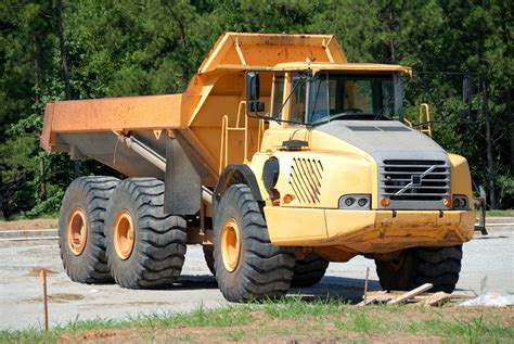 How To Choose The Best Dump Truck