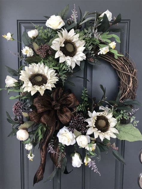 44 Beautiful Winter Wreaths Design Ideas Pimphomee Easy Fall