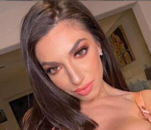 Darcie Dolce Age Net Worth Height Onlyfans Family Biography Wiki
