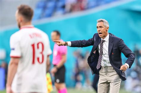 Wśród powołanych znaleźli się m.in. Euro 2020. Reprezentacja Polski. Odprawa Paulo Sousy przed ...