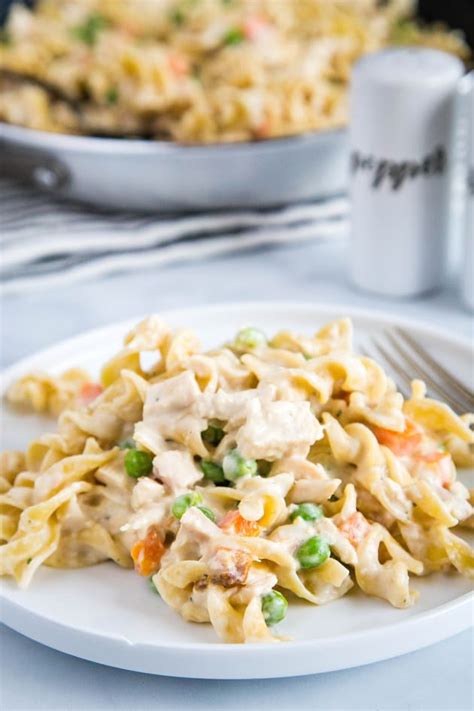Chicken pot pie casserole (easy chicken pot pie recipe)cookie rookie. Chicken Pot Pie Noodles Recipe - Food Fanatic