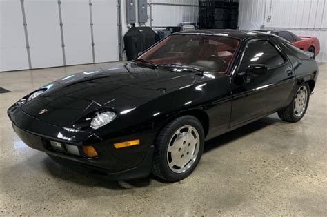 Bat Auction 1982 Porsche 928 5 Speed Laptrinhx News