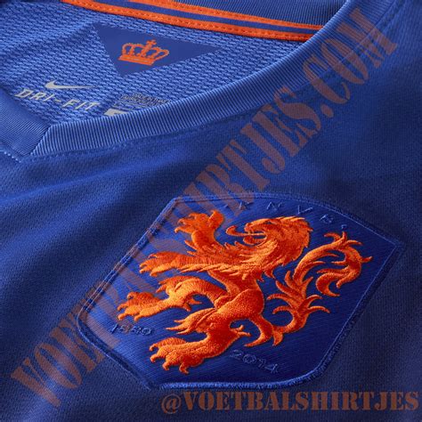 Op 2 september speelde het nederlands elftal een ek kwalificatiewedstrijd tegen san marino. Nederlands Elftal uitshirt WK 2014 - Voetbalshirtjes.com