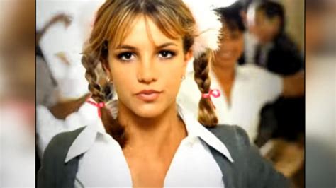 Britney Spears Hit Me Baby One More Time Turns 20 Good Morning America