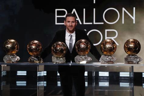 Ballon Dor 2019 Lionel Messi Remporte Son Sixième Ballon Dor