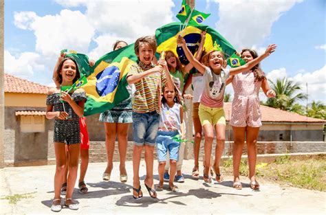 Censo indica que o Brasil totaliza milhões de habitantes Valencia Observer