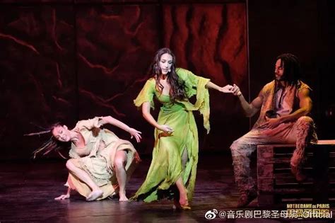 法语音乐剧《巴黎圣母院》17年后再来中国，有多少人被 “游吟诗人”圈粉？布鲁诺