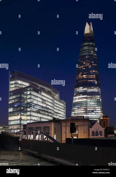 The Shard At Night In London Bridge London Stock Photo Alamy