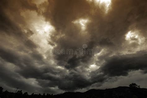 Summer Storm Cloud Stock Image Image Of Horizontal Cloudscape 43060693