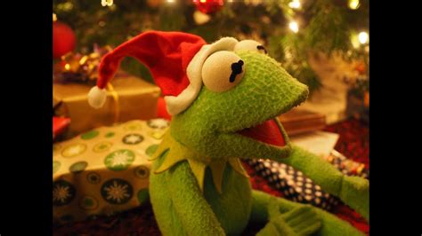 Kermit The Frog And Frosty The Snowman Visit Christmas Youtube