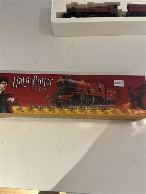 Hornby Harry Potter Goblet Of Fire Hogwarts Express 4 6 0 Locomotive