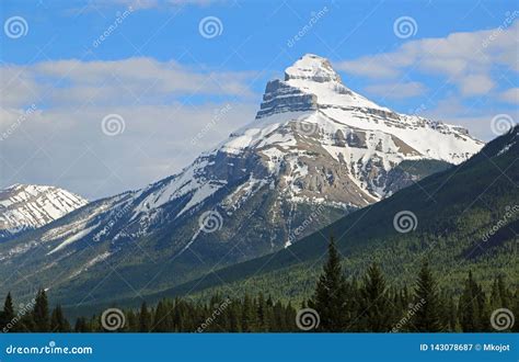 Pilot Mountain Stock Image Image Of Rock Park Mountains 143078687