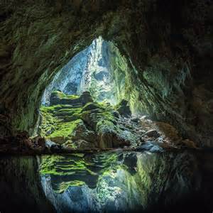 Son Doong Cave Tour Cave In Vietnam With Its Own Ecosystem Phong Nha Ke Bang National Park